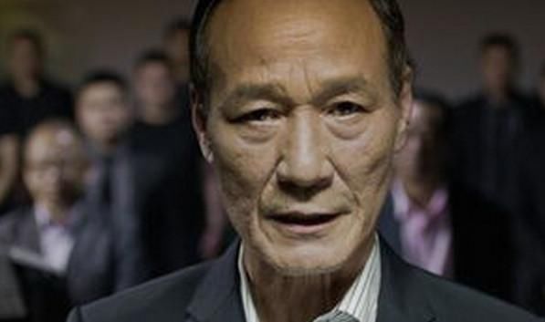 他身价200亿黑白两道通吃,狠过向华强!连坐牢