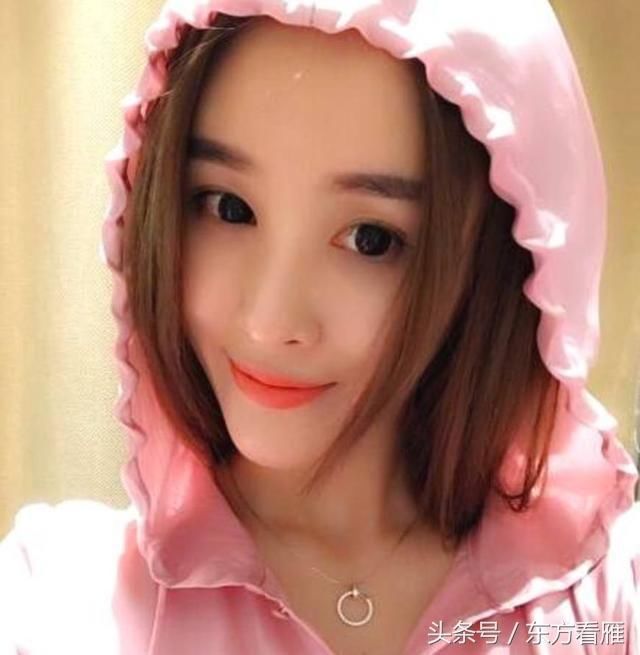 侯勇携第三任娇妻王瑞逛苏州