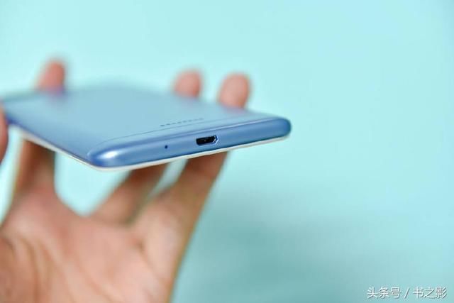 回归小屏,红米6携12nm全新处理器开售,性价比