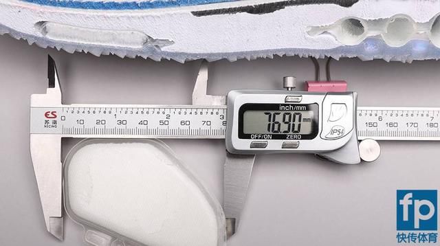 前ZOOM后MAX的经典配置,勒布朗15低帮拆解