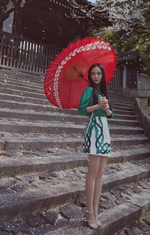 流量小花杨幂最新日本写真曝光,樱花树下美若