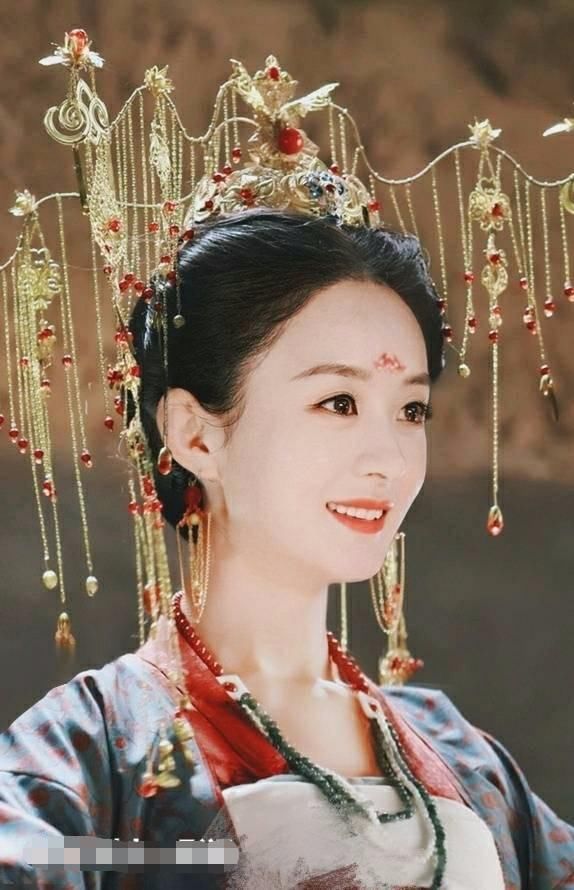 当赵丽颖和李沁换上孟婆妆,竟然都"输"给了这个名不见经传的她