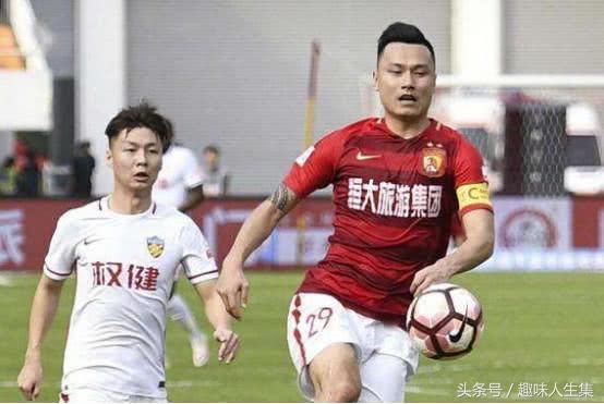 国足白斩鸡千万年薪应该改成多少合适?网友:3