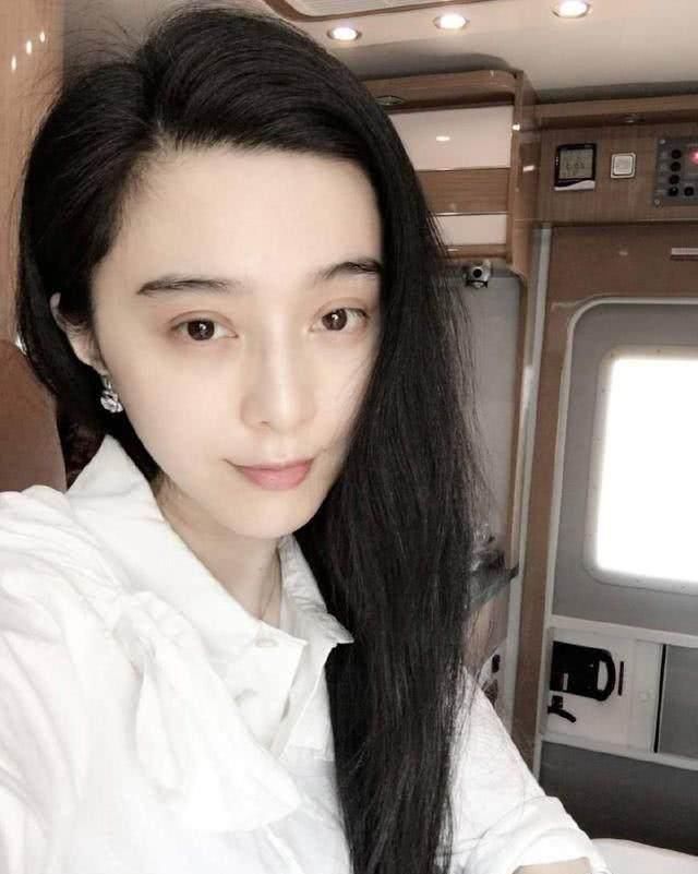 女星卸妆后,郑爽清纯,赵丽颖没气质,谢娜老十岁