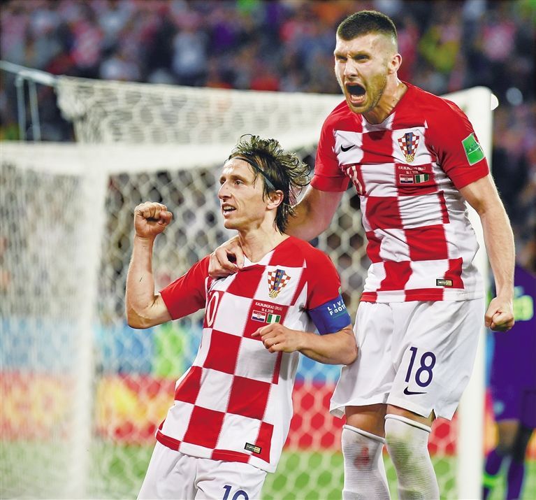 世界杯奇闻,人口仅33万冰岛,国家队都是兼职?