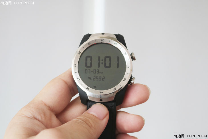 智慧双屏续航更长 TicWatch Pro智能手表评测
