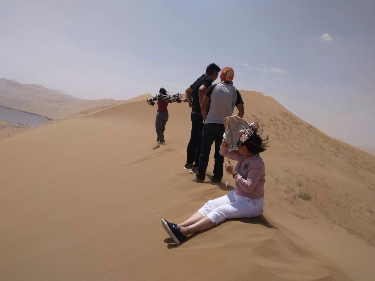 天堂大漠巴丹吉林(二)——壮美沙山 天堂大漠巴丹吉林(二)——壮美沙山