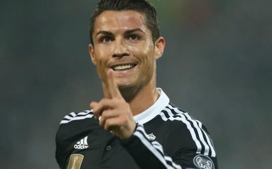 十年间从皇马转会尤文的五大巨星,C罗加盟终获