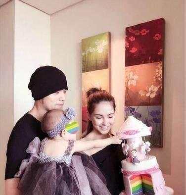 4岁小糯米正面照和杨幂极像, 而周杰伦的一岁