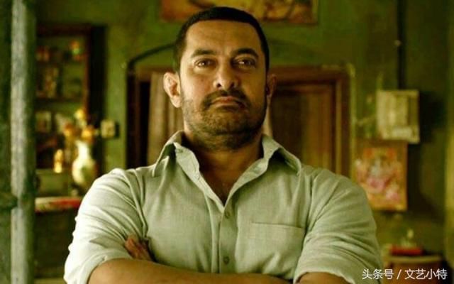 小鲜肉手指划伤就是敬业?再看看人家国外明星