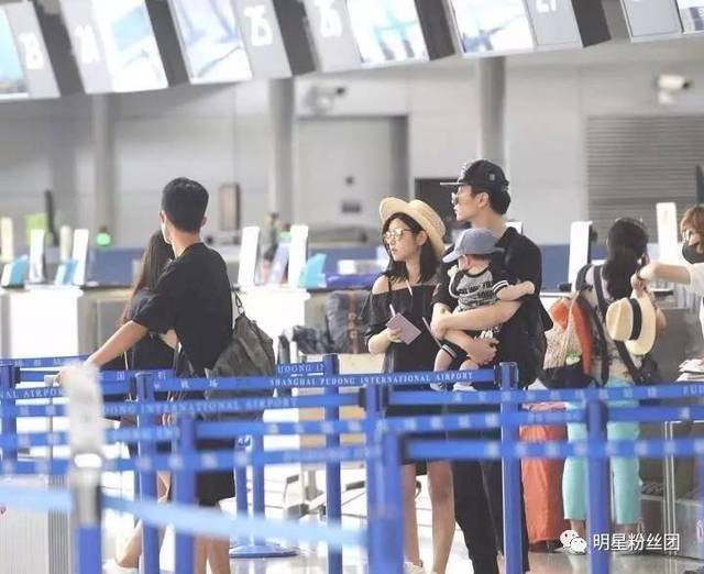 陈晓陈妍希带儿子现身 叫什么?照片曝光(图)-北