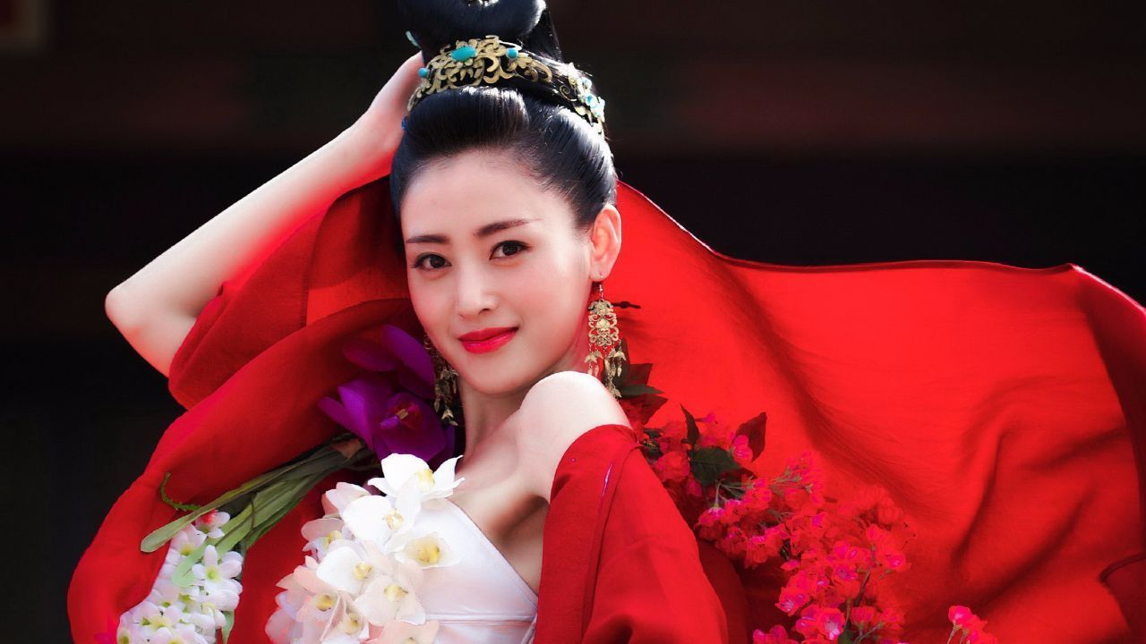 国家一级演员片酬不比三线流量小花,网友:一个