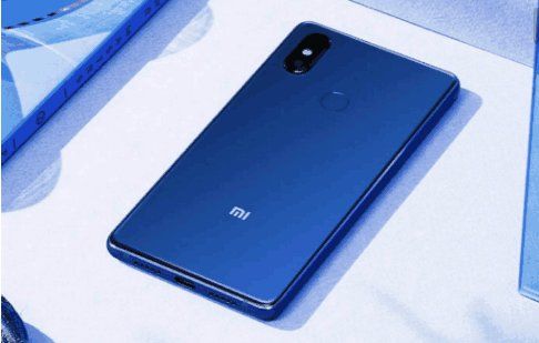 小米8SE太疯狂! 全面碾压任何一款千元机, 连自