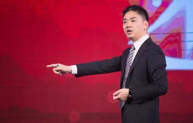 王思聪怒怼奶茶妹,刘强东回怼让你爹把贷款还