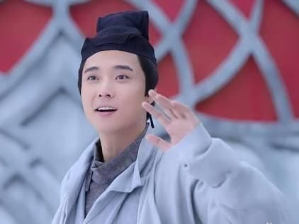 张丹峰微博粉丝900W福利,评论区炸了!网友:史