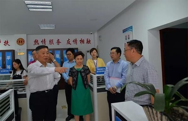 袁周在调研工会云项目建设运营情况时强调:建