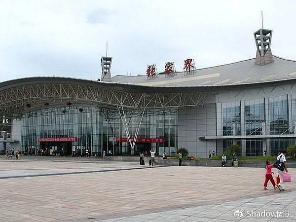 去张家界景区游玩住宿怎么安排比较方便?住哪里