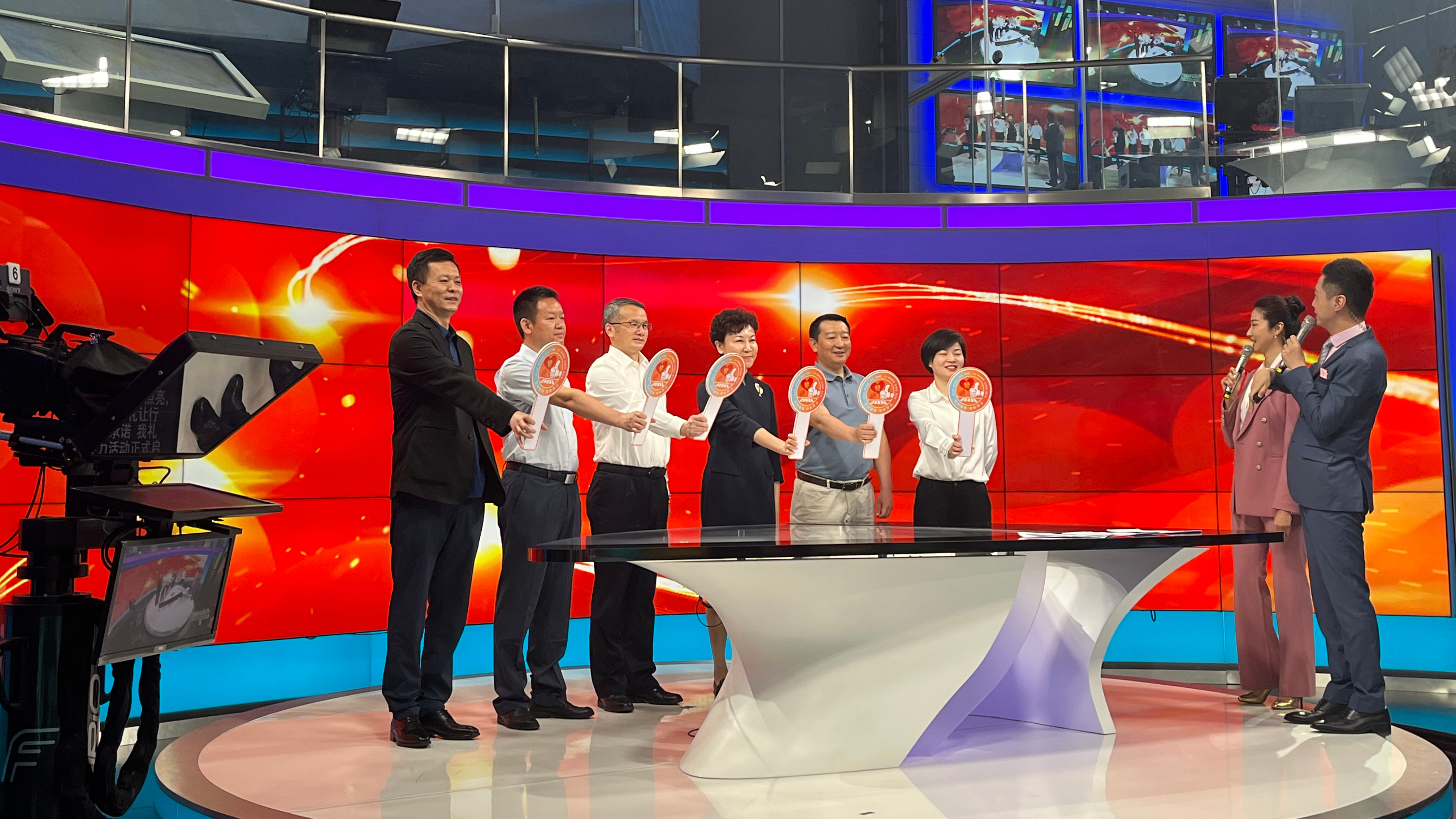 “文明驾车 礼让行人——我承诺 我礼让”接力活动启动 “文明驾车 礼让行人——我承诺 我礼让”接力活动启动