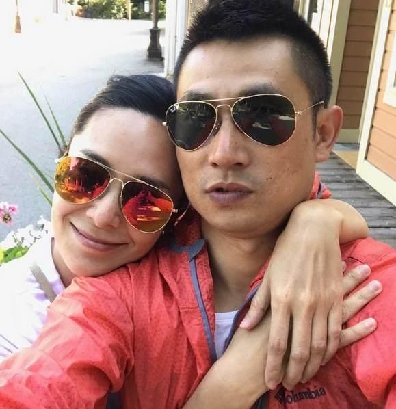 她曾是最美港姐,却在当红下嫁小6岁的穷小子,两人恩爱至今!
