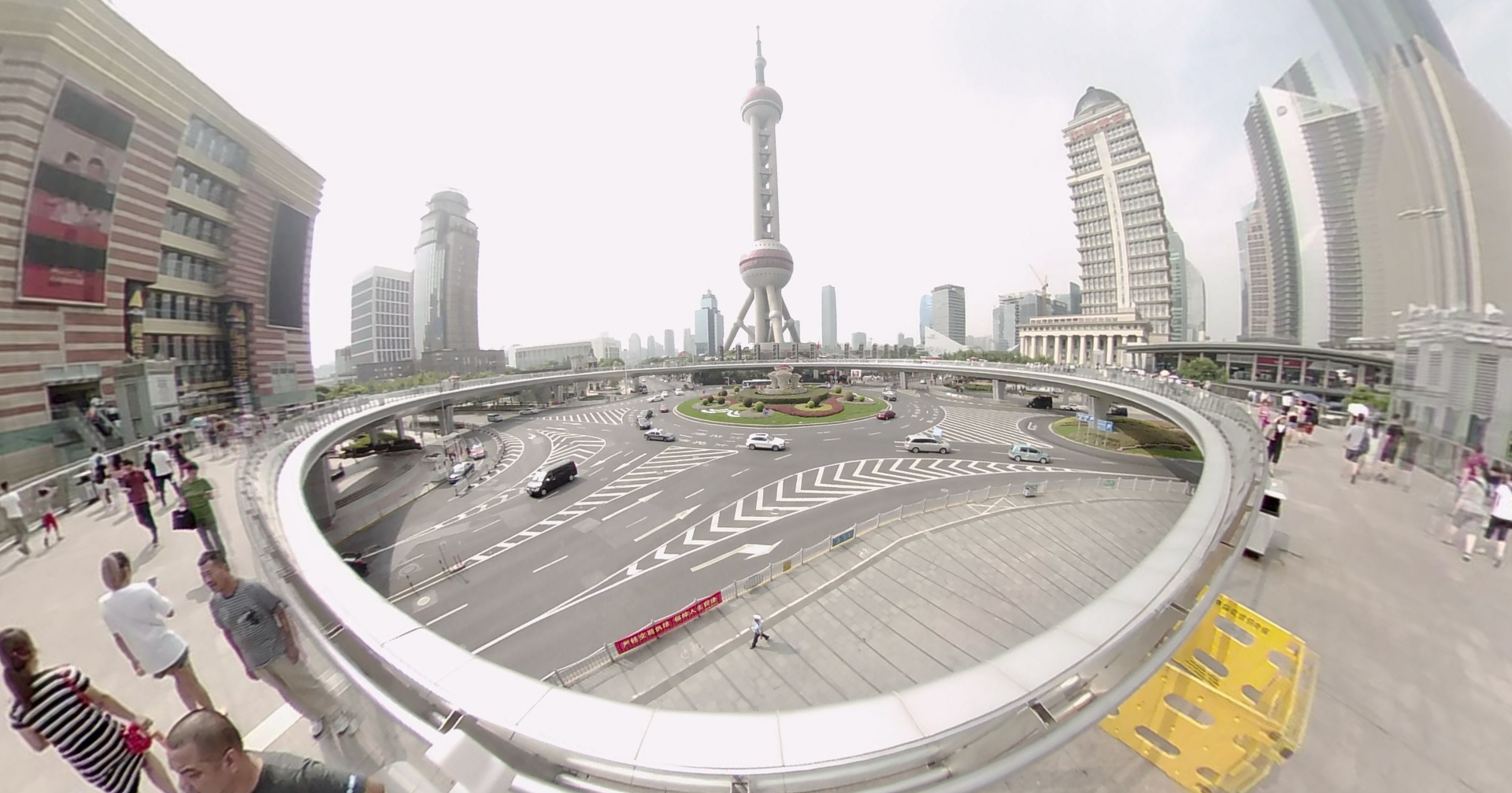 朋友圈摄影新攻略,全景相机100米就能拍出整座东方明珠?