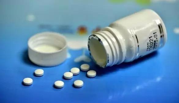 降尿酸药能溶解尿酸盐结晶、痛风石吗?(图4) 降尿酸药能溶解尿酸盐结晶、痛风石吗?(图4)