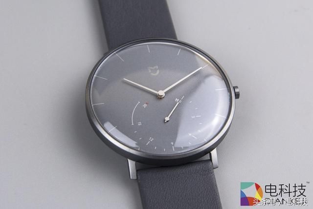 小米石英表:不锈钢双表盘真皮表带,雷军的西铁
