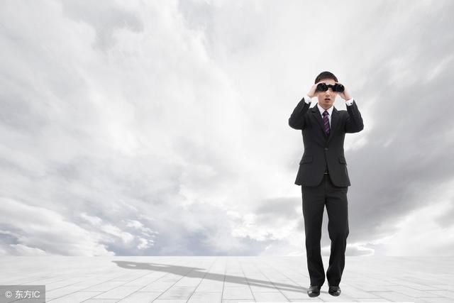 你是一名教师, 愿意借调去教育局吗?