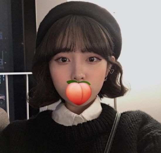 戴帽子适合的发型 冬天戴帽子怎么扎头发好