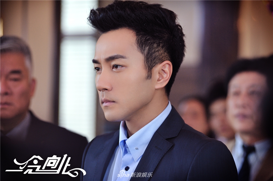 《一念向北》刘恺威天桥求婚张俪 为爱放弃复仇