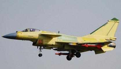 歼十即将出口? 某国开口要买一百架, 美国却在