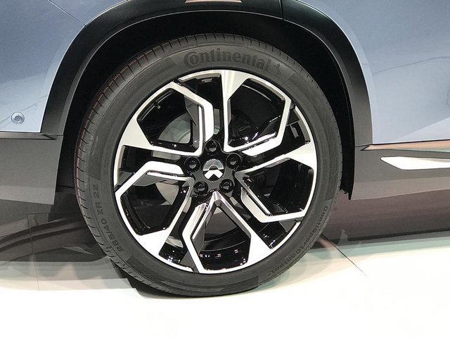 蔚来ES8汽车报价 30W大尺寸纯电动SUV成服