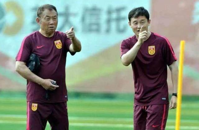 否定高洪波,吹捧里皮!如今执教的孙继海,也不过