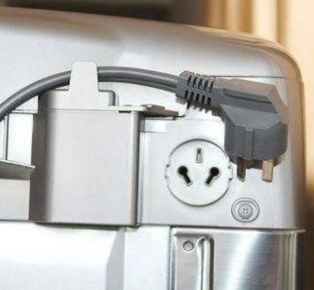 家里洗衣机用完要拔插头吗?听听老电工怎么说!