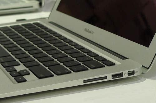 成都苹果售后服务-苹果笔记本键盘失灵处理办法