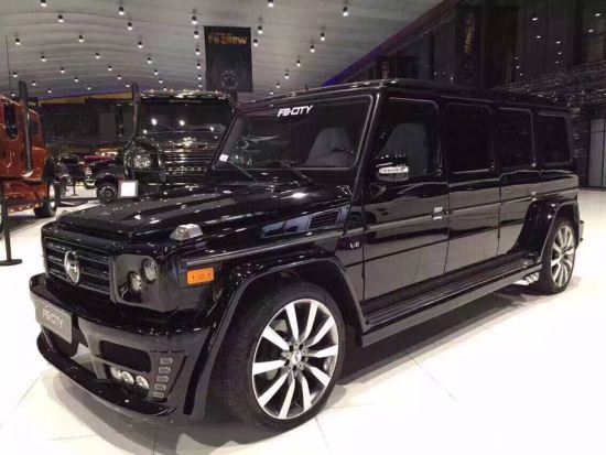 实拍图奔驰g550加长防弹5.98米 惊爆现场