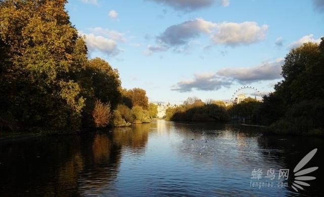 索尼发布18-135 f\/3.5-5.6和a6300银配色版