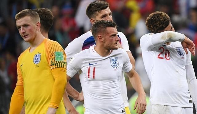 克罗地亚进球无效?球迷:没有裁判帮忙英格兰进