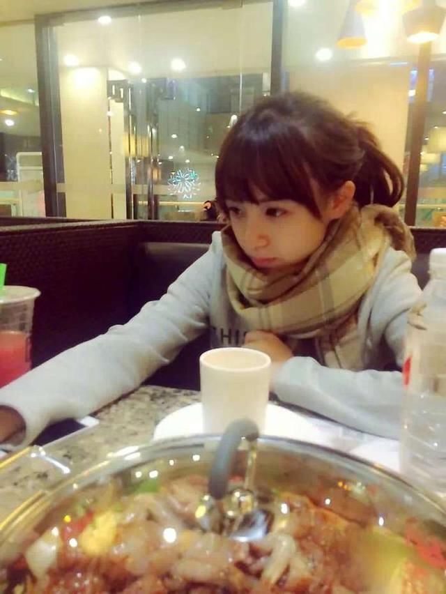 斗鱼周二珂晒小清新写真照,水友调侃:太美了,我