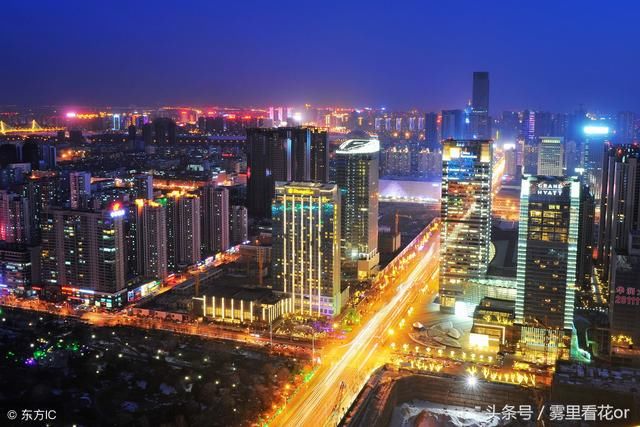 北京叫帝都,上海叫魔都,深圳为何叫村都?