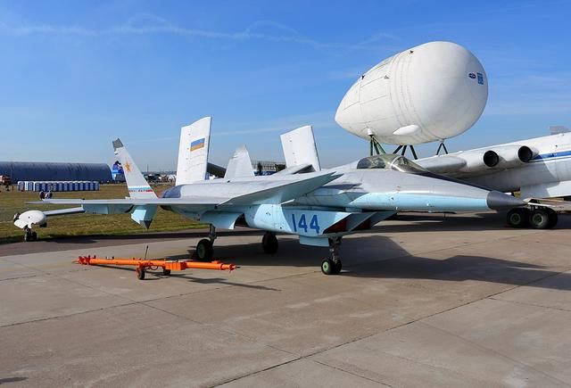 歼20飞一次花多少钱?可以在上海买套房,一般国