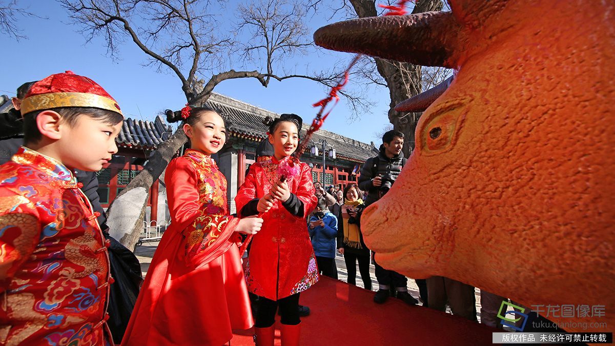 春节还没到 北京等不及要先红一步