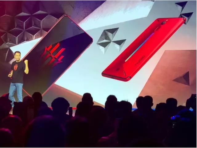 努比亚红魔2499:6G+骁龙835+JDI定制屏+四重