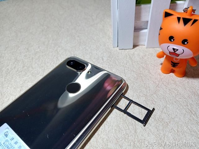 全面屏+四摄与3D曲面的完美结合之金立S11外