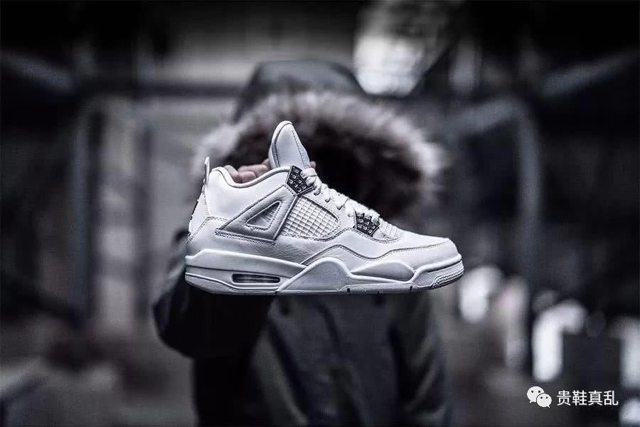 据说性欲强的男生都喜欢穿白鞋!