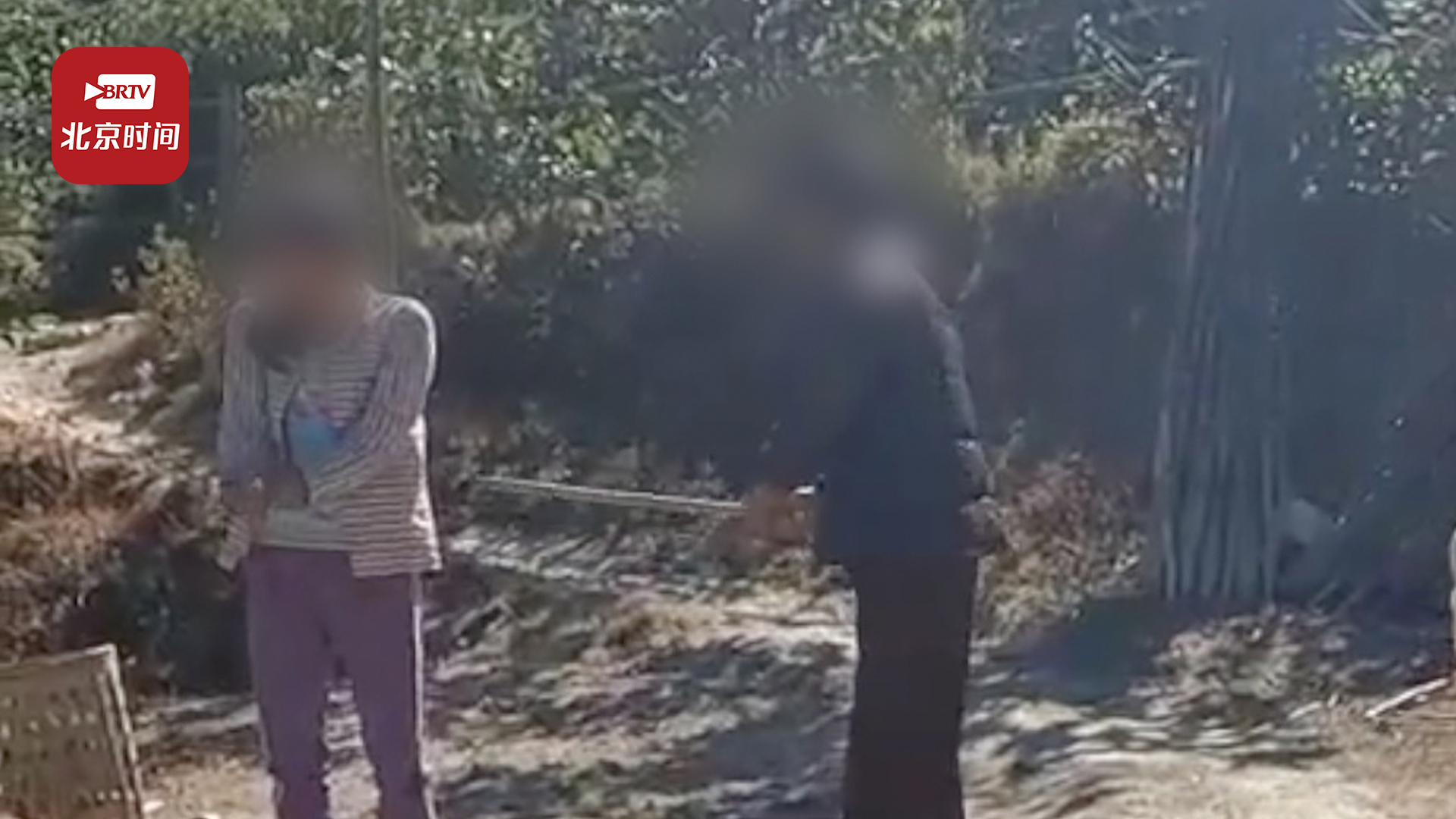 云南警方通报女子被多人持棍殴打：事发在缅甸，被网民转发境内