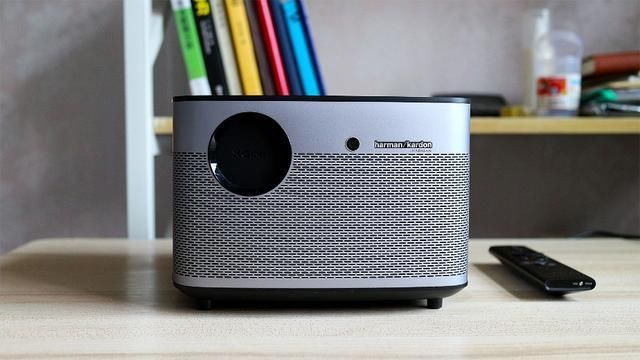 极米无屏电视H2测评:躺在床上就能享受大片,不