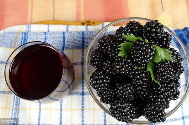 山楂和桑葚一起吃是什么味道?第一口就被惊艳