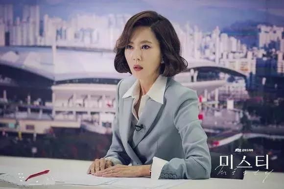 演技炸裂的韩剧迷雾, 其实是女性职业装的教科