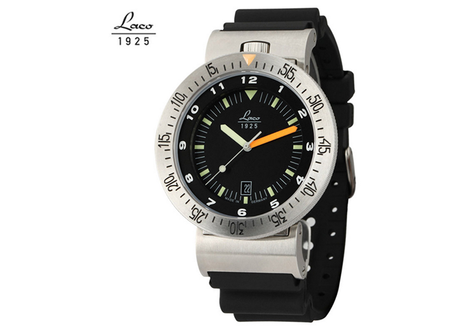 从《红海行动》扒一扒那些帅气的军用手表