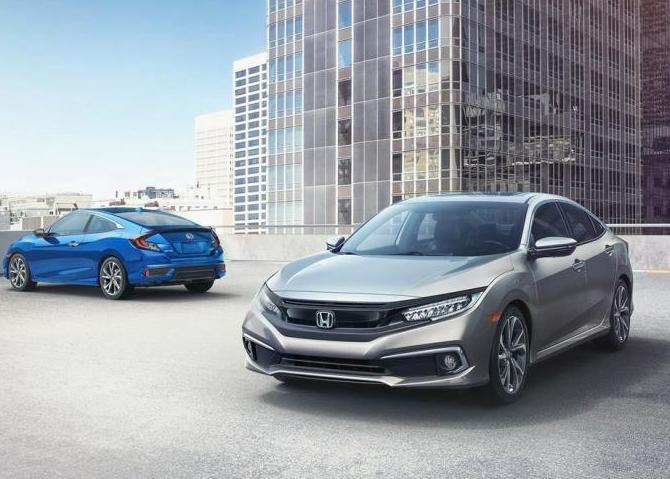 2019款本田思域正式现身, 换装中置排气帅到掉